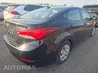 2016 Hyundai Elantra SE Sedan – miniatura 4