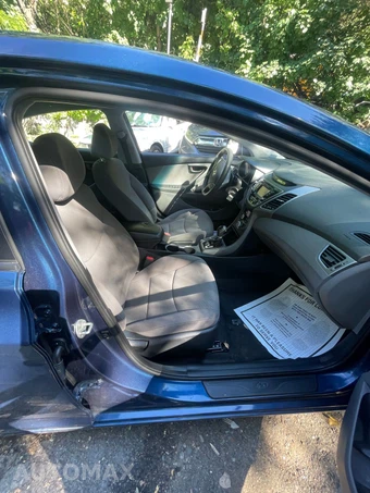 2016 Hyundai Elantra SE Sedan - miniatura 8