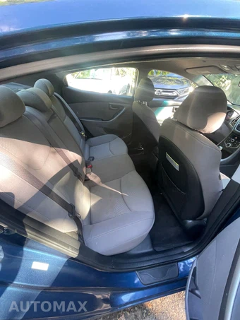 2016 Hyundai Elantra SE Sedan - miniatura 9