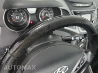2016 Hyundai Elantra Value Edition Sedan – miniatura 17