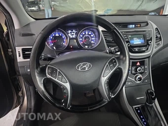 2016 Hyundai Elantra Value Edition Sedan – miniatura 8