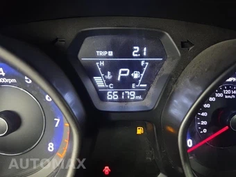 2016 Hyundai Elantra Value Edition Sedan – miniatura 9