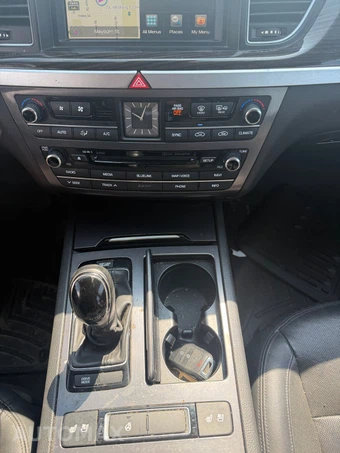 2016 Hyundai Genesis 3.8 Sedan - miniatura 16