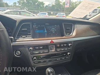 2016 Hyundai Genesis 3.8 Sedan – miniatura 10