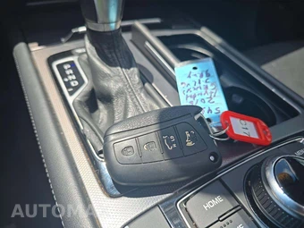 2016 Hyundai Genesis 3.8 Sedan – miniatura 8