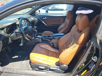 2016 Hyundai Genesis Coupe 3.8 Ultimate w/Tan Interior - miniatura 7