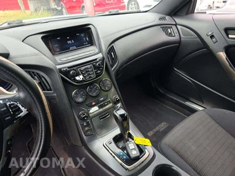 2016 Hyundai Genesis Coupe 3.8 w/Black Interior – miniatura 10