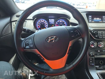 2016 Hyundai Genesis Coupe 3.8 w/Black Interior – miniatura 10