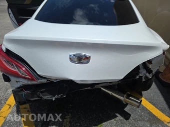 2016 Hyundai Genesis Coupe 3.8 w/Black Interior – miniatura 16