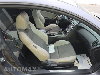 2016 Hyundai Genesis Coupe 3.8 w/Gray Interior – miniatura 8