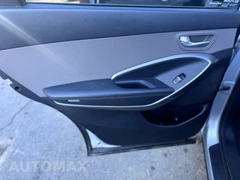 2016 Hyundai Santa Fe SE - miniatura 20