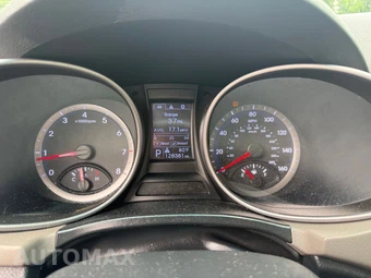 2016 Hyundai Santa Fe SE - miniatura 17