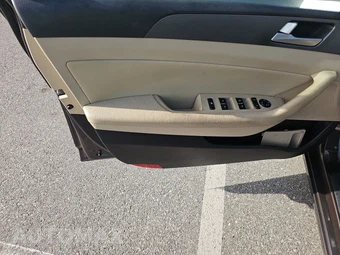 2016 Hyundai Sonata Eco w/Tire Kit - miniatura 9