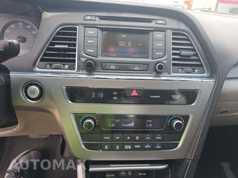 2016 Hyundai Sonata Hybrid SE – miniatura 7