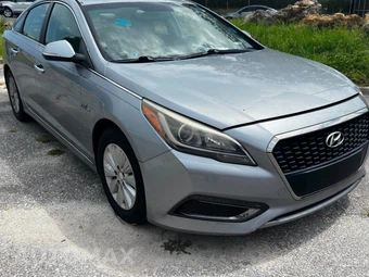 2016 Hyundai Sonata Hybrid SE — samochód z USA z aukcji Manheim, oferta Kup Teraz w AUTOMAX