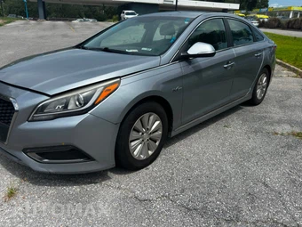 2016 Hyundai Sonata Hybrid SE – miniatura 3
