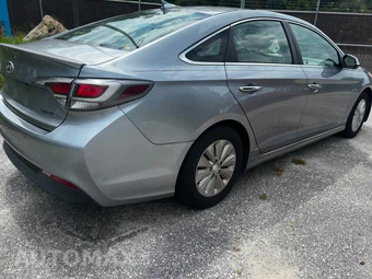 2016 Hyundai Sonata Hybrid SE – miniatura 5