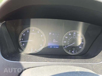 2016 Hyundai Sonata SE – miniatura 9