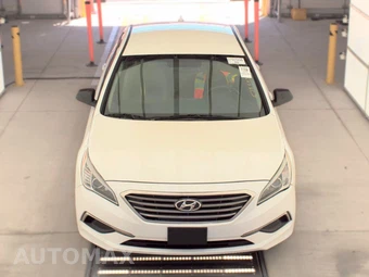 2016 Hyundai Sonata SE – miniatura 2
