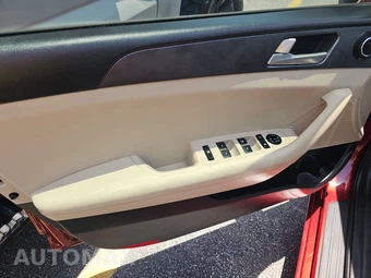 2016 Hyundai Sonata SE – miniatura 9