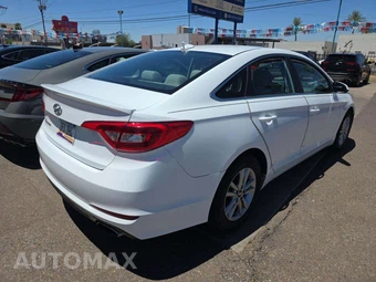 2016 Hyundai Sonata SE – miniatura 3