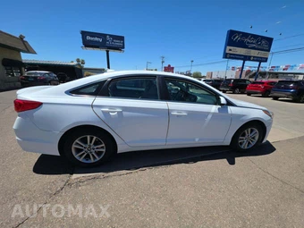 2016 Hyundai Sonata SE – miniatura 4
