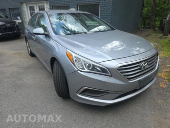 2016 Hyundai Sonata SE – miniatura 3