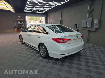 2016 Hyundai Sonata Sport – miniatura 2