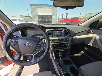 2016 Hyundai Sonata Sport - miniatura 11