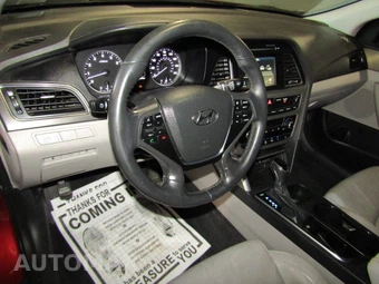 2016 Hyundai Sonata Sport - miniatura 9