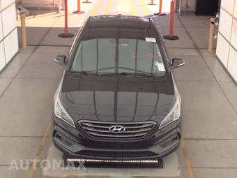 2016 Hyundai Sonata Sport – miniatura 2
