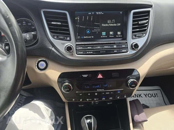 2016 Hyundai Tucson Limited – miniatura 10