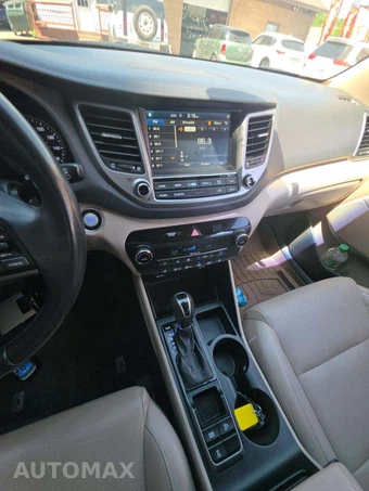 2016 Hyundai Tucson Limited – miniatura 10