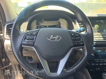 2016 Hyundai Tucson Limited – miniatura 10