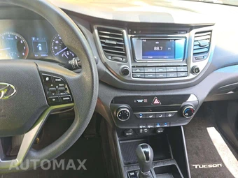 2016 Hyundai Tucson SE – miniatura 10