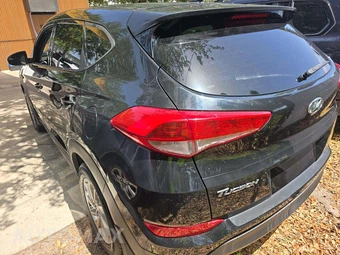 2016 Hyundai Tucson SE – miniatura 2