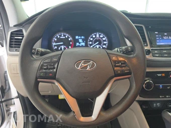 2016 Hyundai Tucson SE - miniatura 10