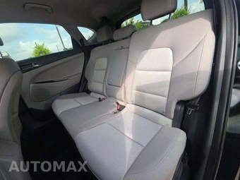 2016 Hyundai Tucson SE - miniatura 10