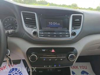 2016 Hyundai Tucson SE - miniatura 7
