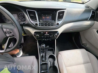2016 Hyundai Tucson SE – miniatura 7