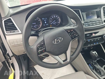 2016 Hyundai Tucson SE – miniatura 10