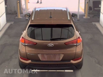 2016 Hyundai Tucson SE – miniatura 5
