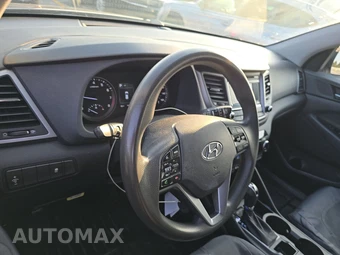 2016 Hyundai Tucson SE – miniatura 12
