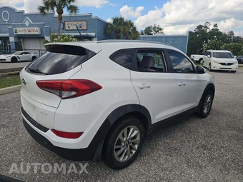 2016 Hyundai Tucson SE - miniatura 3