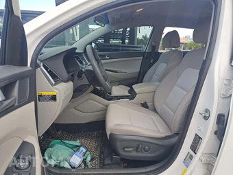 2016 Hyundai Tucson SE - miniatura 6