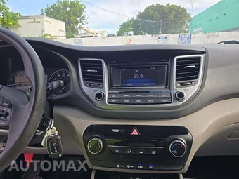 2016 Hyundai Tucson SE - miniatura 7