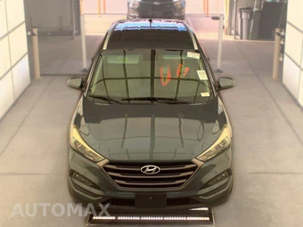 2016 Hyundai Tucson SE – miniatura 2