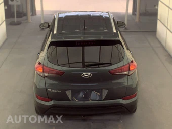 2016 Hyundai Tucson SE – miniatura 5