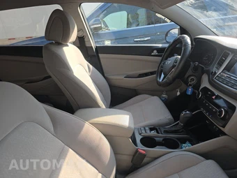 2016 Hyundai Tucson SE – miniatura 8
