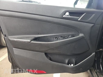 2016 Hyundai Tucson SE – miniatura 9